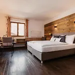Hotel Alte Schmiede - Kleine 3*