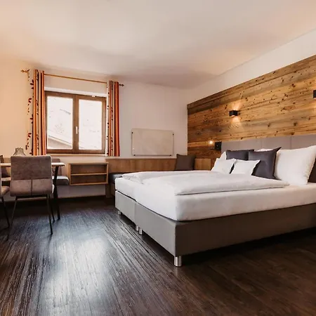 Hotel Alte Schmiede - Kleine 3*